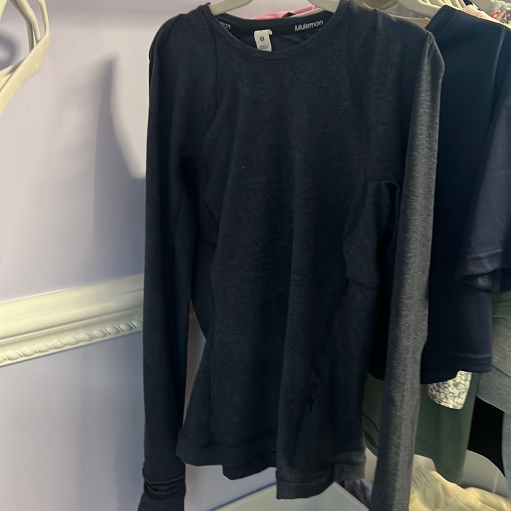 Lululemon long sleeve shirt